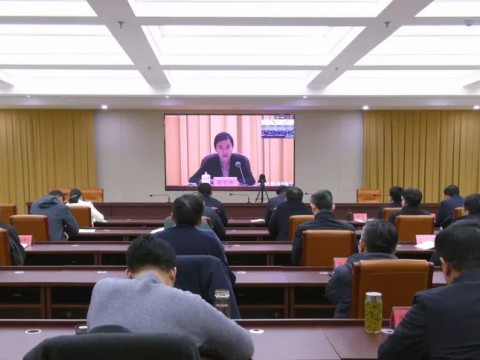 我区组织收听收看全市“榴枣归乡”工程动员大会