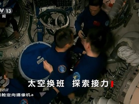 焦点访谈丨中国航天员一次次自信出征，底气从哪儿来？